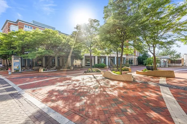 $1,825,000 | 3 Battery Wharf, Unit 3309, Boston, MA 02109