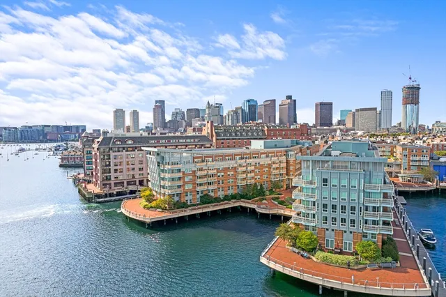 $1,825,000 | 3 Battery Wharf, Unit 3309, Boston, MA 02109