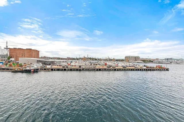 $1,825,000 | 3 Battery Wharf, Unit 3309, Boston, MA 02109