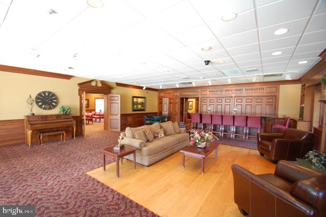 431 Buttonwood Road Landenberg, PA 19350 - Photo 35 of 44 Somerset Lake Club House Room with Bar