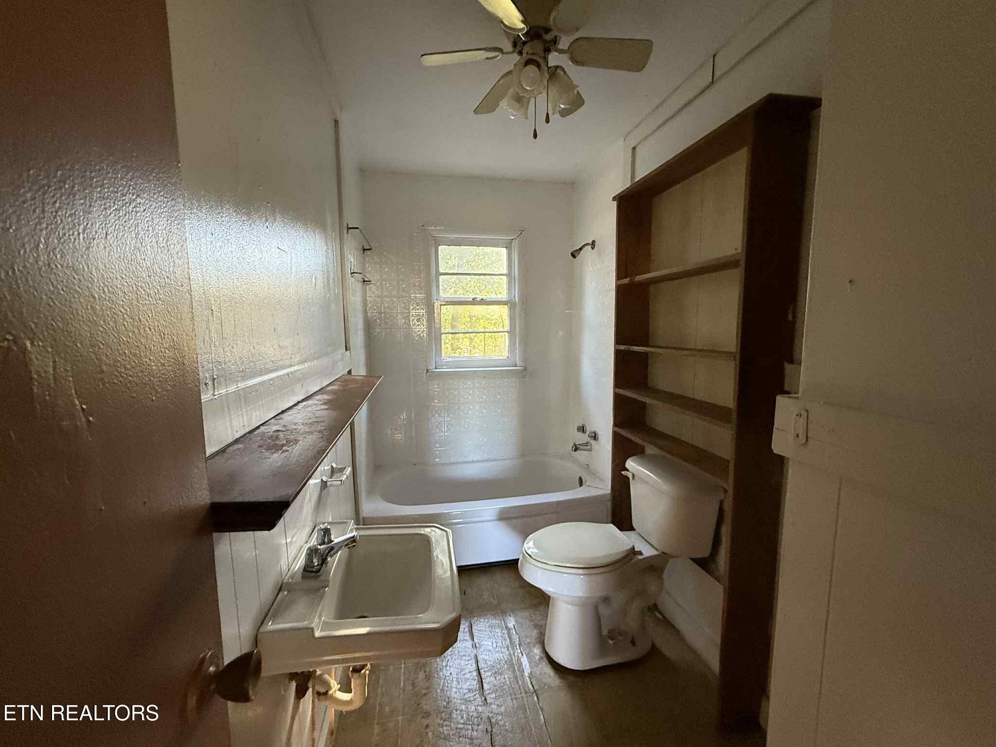 538 Harding Road Jamestown, TN 38556 - Photo 18 of 42