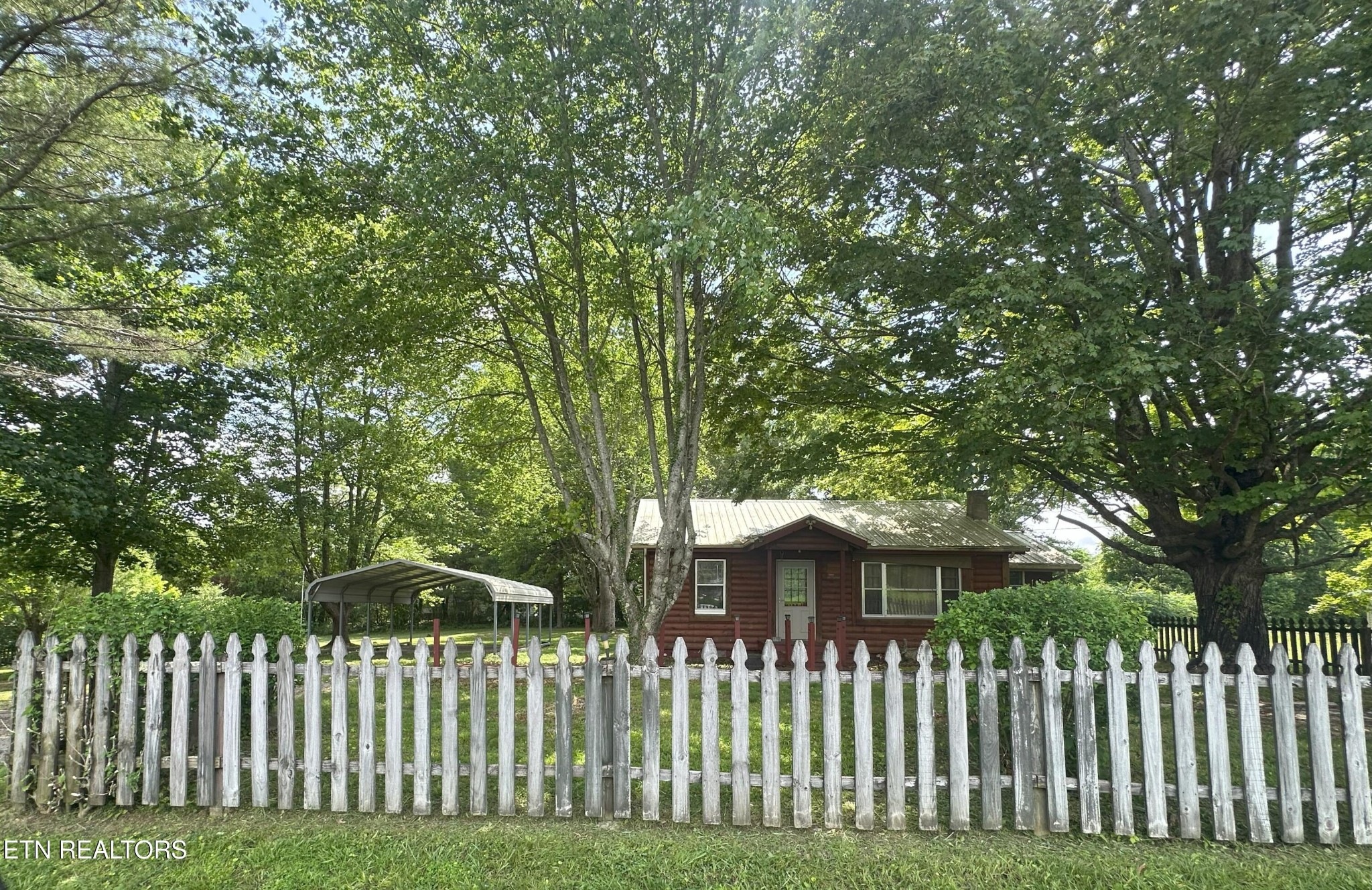 538 Harding Road Jamestown, TN 38556 - Photo 4 of 42