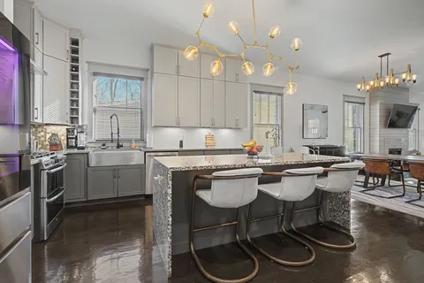 $799,900 | 2206 B White Avenue, Nashville, TN 37204