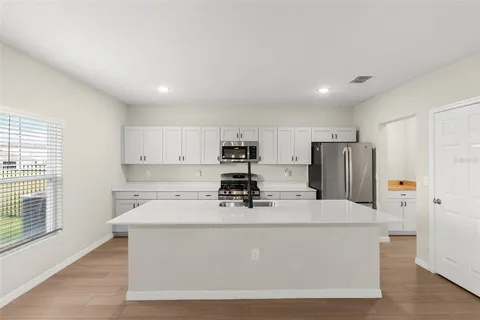 $3,200 | 12608 Hysmith Loop, Parrish, FL 34219