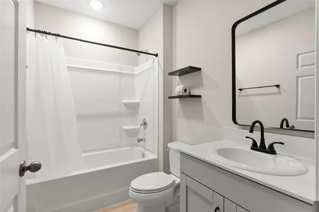 $3,200 | 12608 Hysmith Loop, Parrish, FL 34219