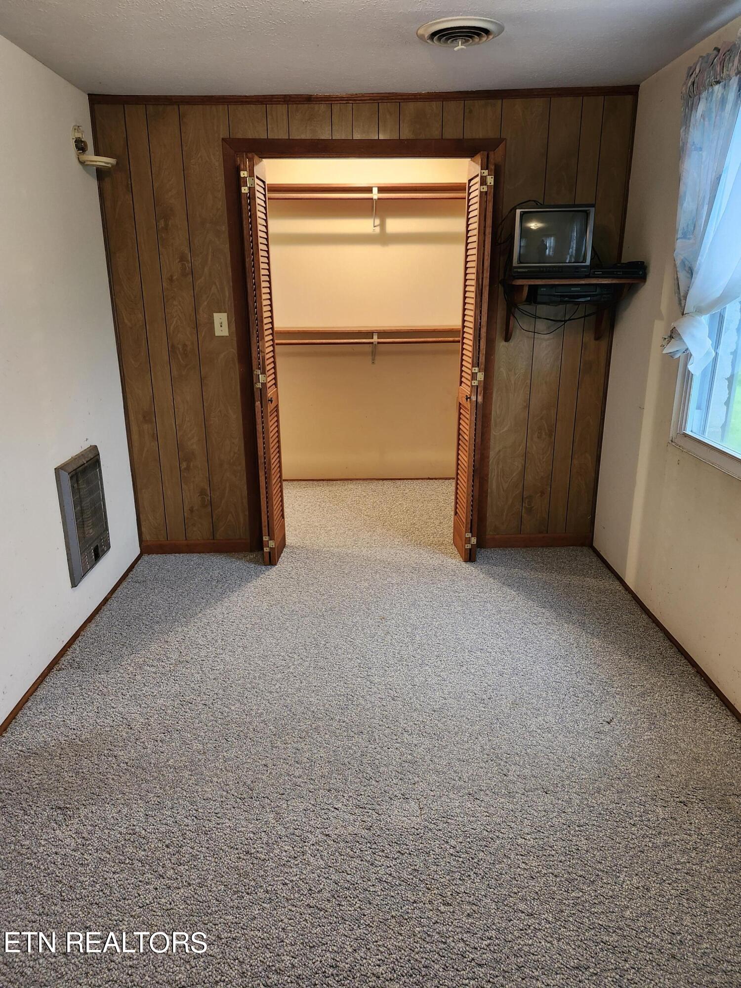 715 Spring Creek Road Dandridge, TN 37725 - Photo 25 of 57 20240404_090627