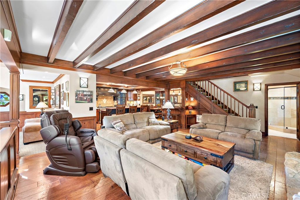 400 Cottage Grove Road Lake Arrowhead, CA 92352 - Photo 20 of 70 a living room with furniture
