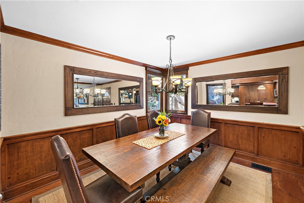 400 Cottage Grove Road Lake Arrowhead, CA 92352 - Photo 26 of 70 a living room with furniture and a wooden floor