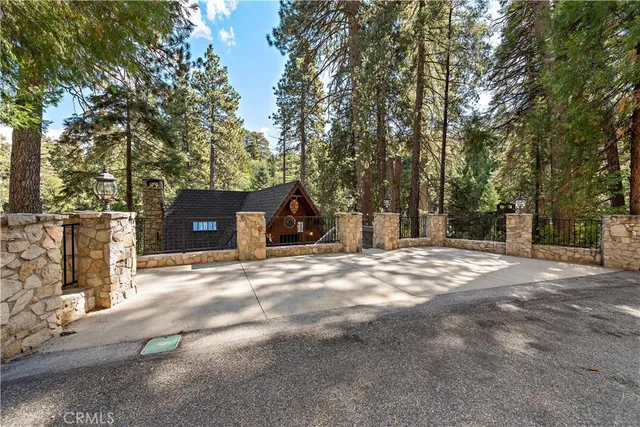 $5,700 | 400 Cottage Grove Road, Lake Arrowhead, CA 92352