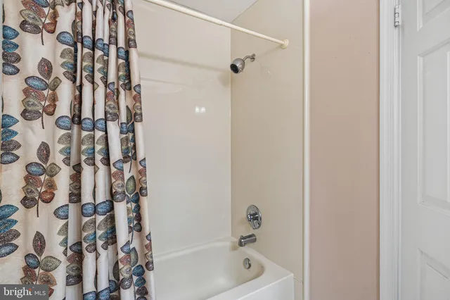 $479,999 | 212 Clover Hill Court, Yardley, PA 19067