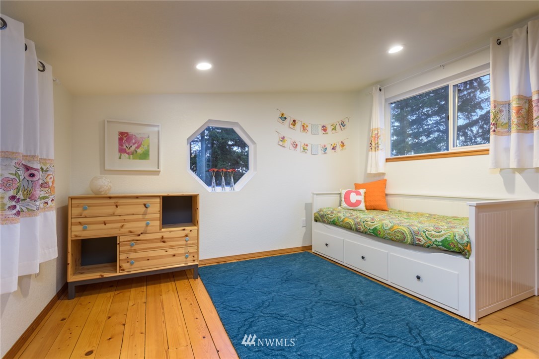 500 Haddon Road Anacortes, WA 98221 - Photo 9 of 23 Gallery Image 9