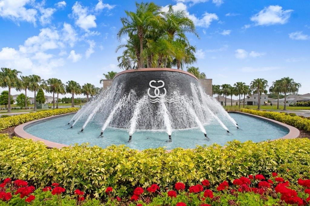 16619 Goose Ribbon Place Wimauma, FL 33598 - Photo 4 of 38 a view of a swimming pool with a yard