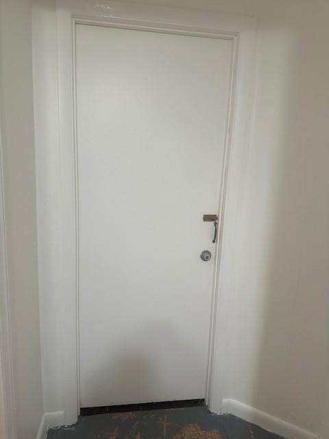 1141 Southeast 4th Avenue Fort Lauderdale, FL 33316 - Photo 16 of 25 a view of a hallway