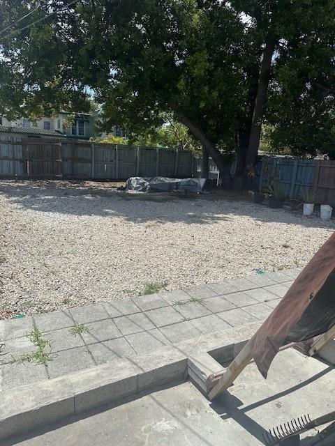 1141 Southeast 4th Avenue Fort Lauderdale, FL 33316 - Photo 3 of 25 a view of a backyard
