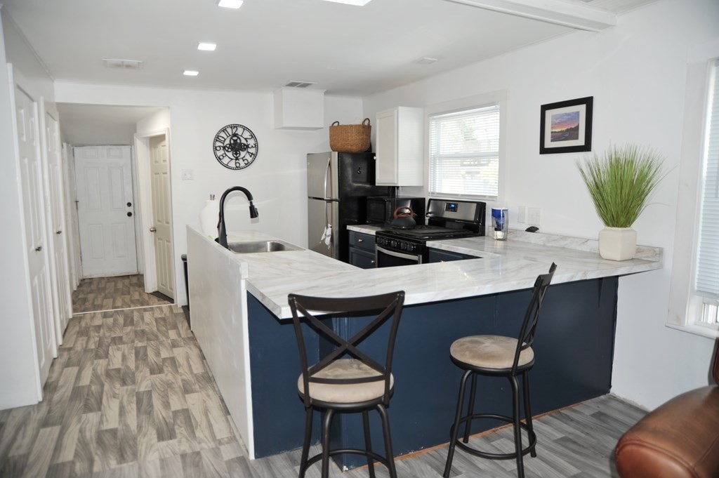 14 Barnes Street Wareham, MA 02571 - Photo 4 of 18 Gallery Image 4