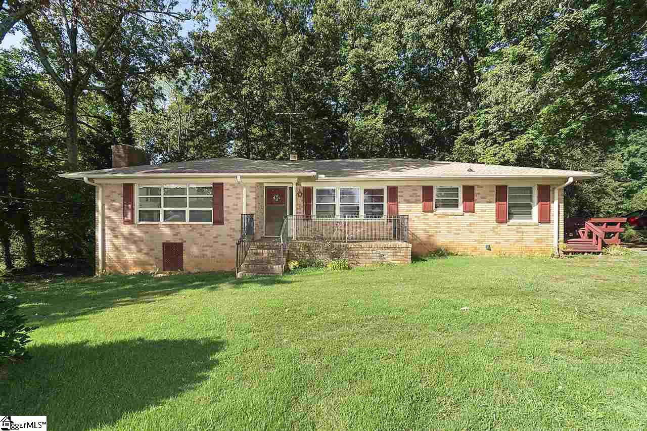 908 South Buncombe Road Greer, SC 29650 - Photo 1 of 22 Gallery Image 1
