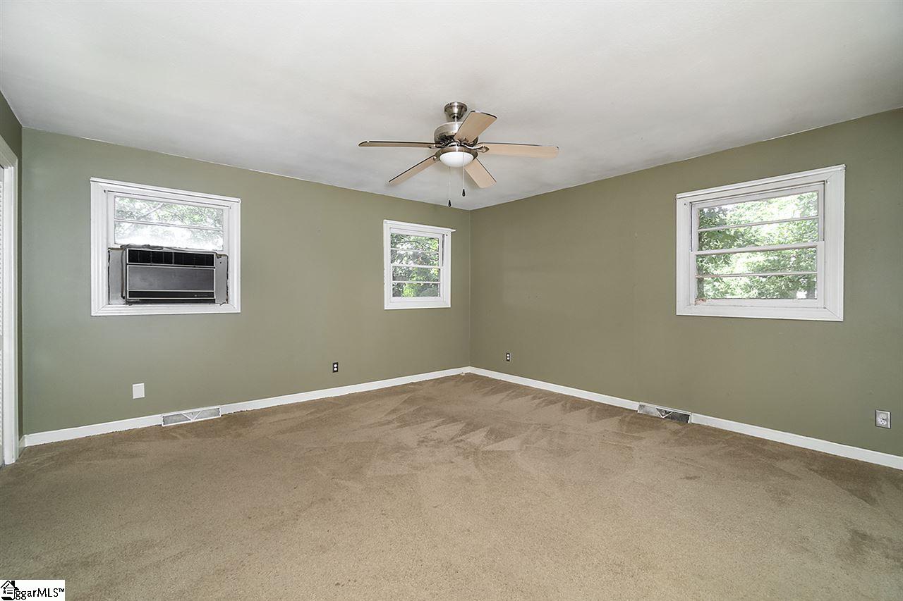 908 South Buncombe Road Greer, SC 29650 - Photo 12 of 22 Gallery Image 12