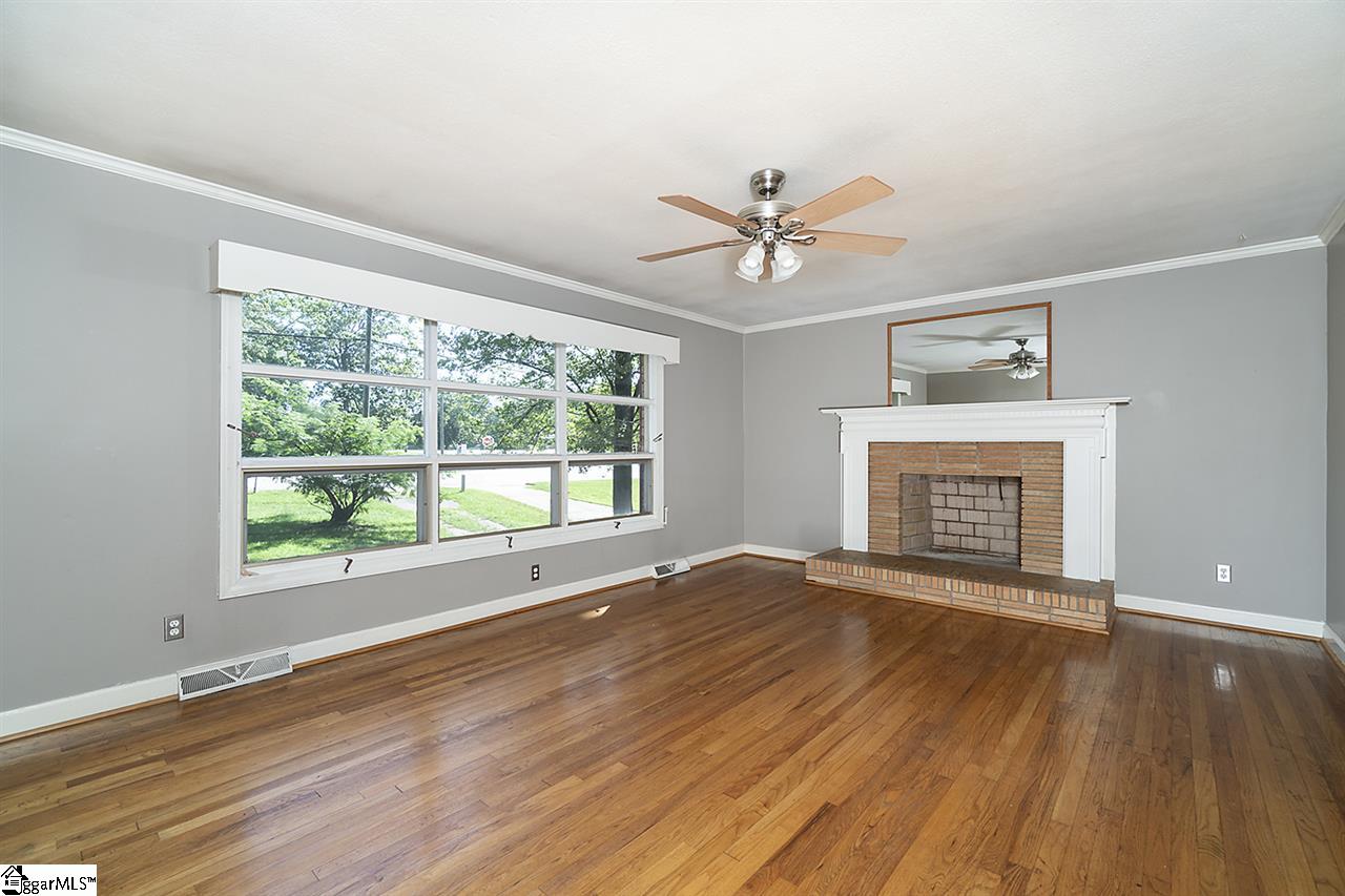 908 South Buncombe Road Greer, SC 29650 - Photo 7 of 22 Gallery Image 7