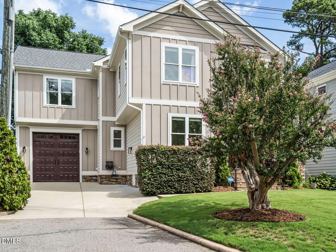 609 New Road Raleigh, NC 27608 - Photo 3 of 54 003-1280x960-corner-view