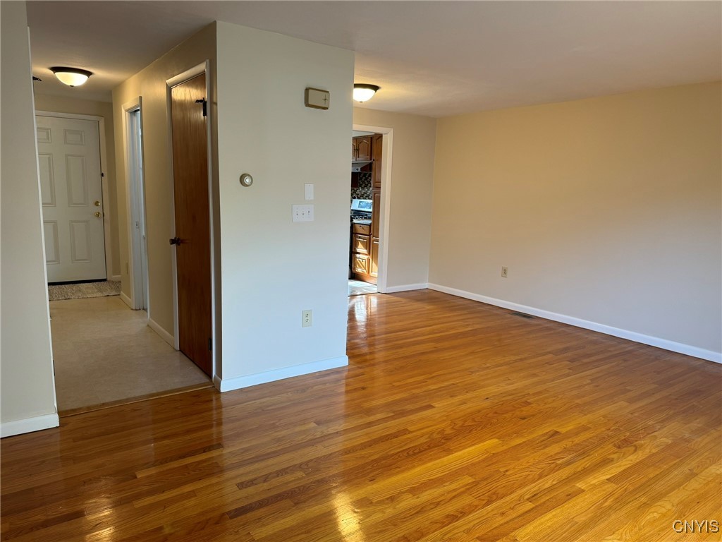 4307 Candlelight Lane Clay, NY 13090 - Photo 13 of 31