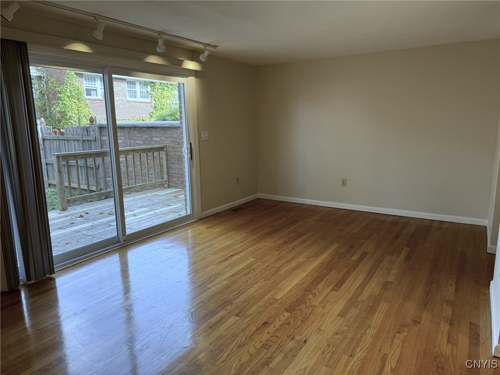 4307 Candlelight Lane Clay, NY 13090 - Photo 17 of 31