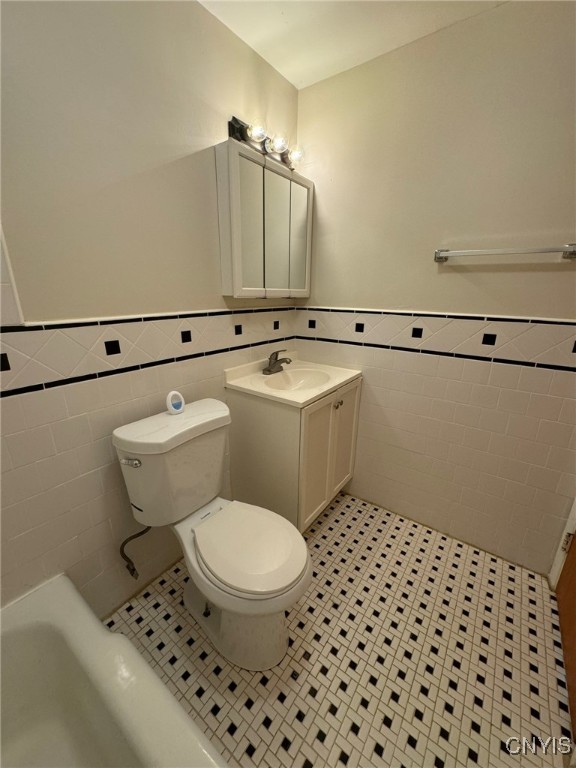 4307 Candlelight Lane Clay, NY 13090 - Photo 21 of 31 vintage black/white tile floors