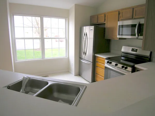 $226,500 | 8076 Park Lane, Ypsilanti, MI 48198