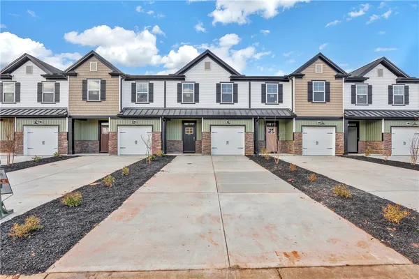 $225,900 | 411 Belgrove Way, Easley, SC 29640