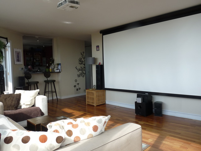 655 West Irving Park Road, Unit 4317 Chicago, IL 60613 - Photo 3 of 25 a living room with furniture and a couch