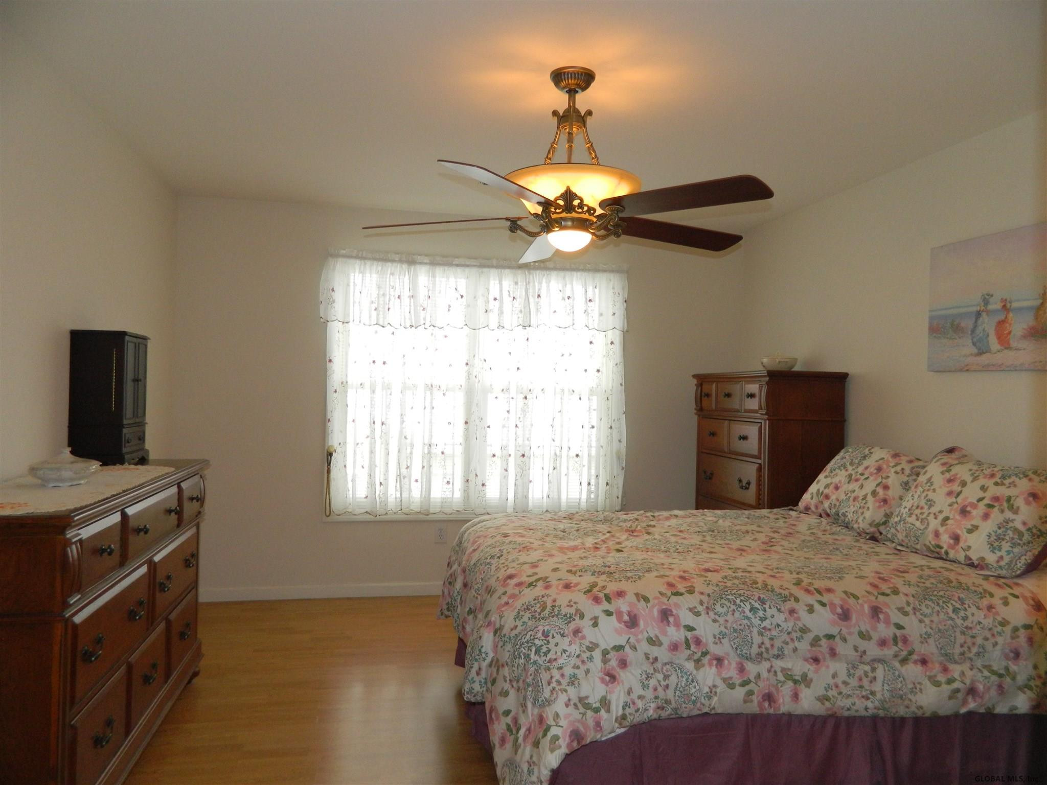 608 Cedar Rensselaer, NY 12144 - Photo 21 of 31 Photo 22