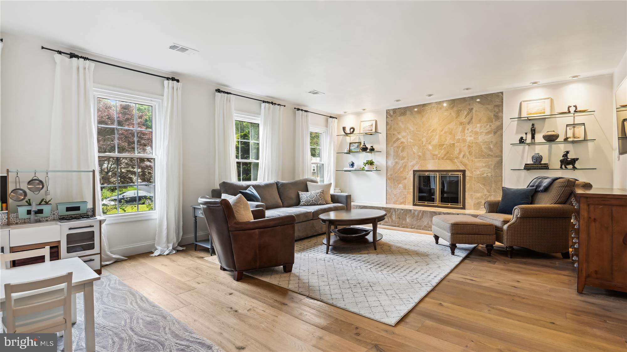 11803 Grey Birch Place Reston, VA 20191 - Photo 14 of 44 Family Room w/wood burning FP