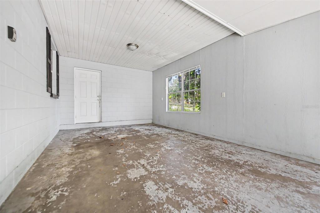 1109 Inland Street Leesburg, FL 34748 - Photo 14 of 15 a view of room and window