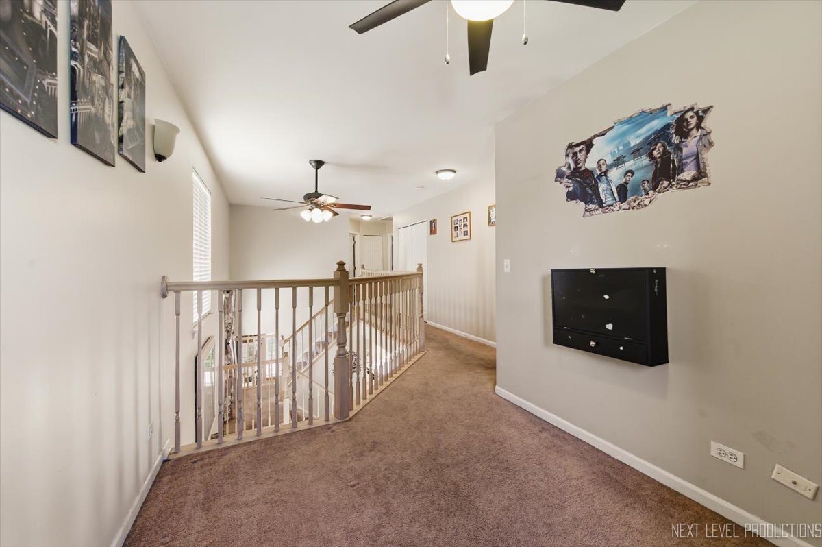 2810 Ledgestone Court Naperville, IL 60564 - Photo 20 of 36