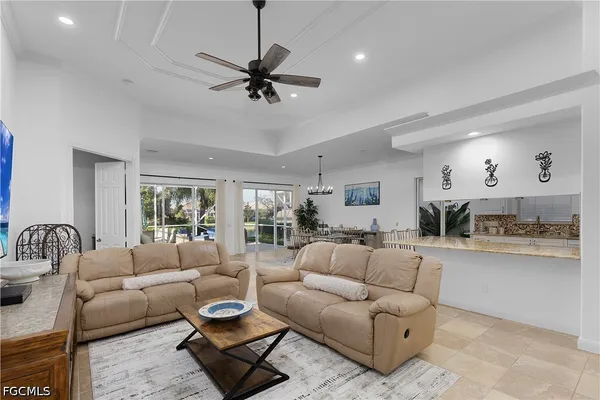 $659,990 | 7983 Valentina Court, Naples, FL 34114