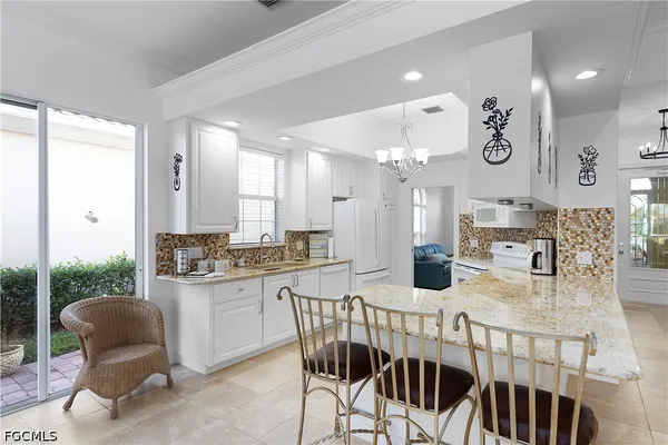 $659,990 | 7983 Valentina Court, Naples, FL 34114