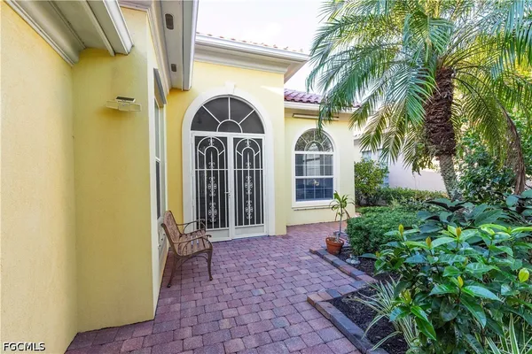 $659,990 | 7983 Valentina Court, Naples, FL 34114