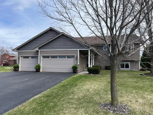 $525,000 | 7018 Eagle Trail, Centerville, MN 55038
