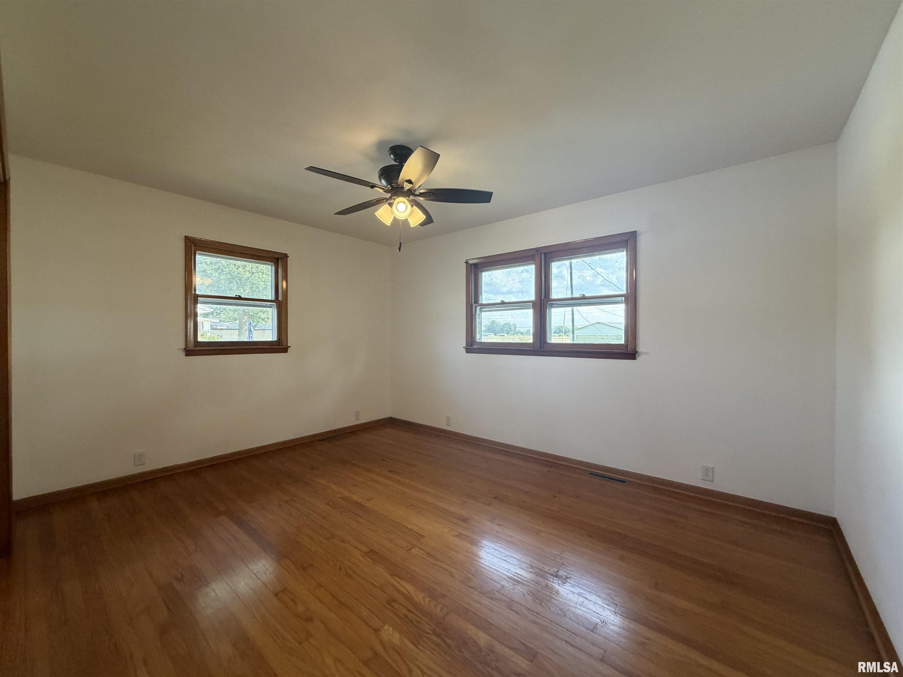 2766 Vigal Road Springfield, IL 62712 - Photo 17 of 32 Gallery Image 17