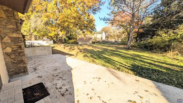 $187,900 | 619 Elmwood Lane, Burlington, KS 66839