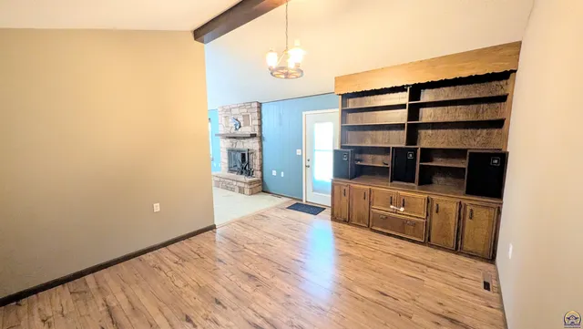 $187,900 | 619 Elmwood Lane, Burlington, KS 66839