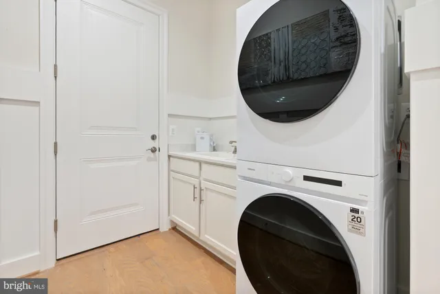 $2,999,900 | 3006 Weber Place, Oakton, VA 22124