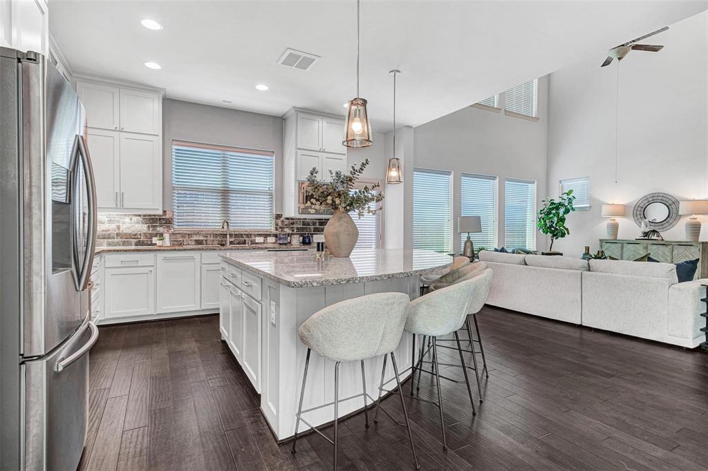 3613 Gloucester Road Richardson, TX 75082 - Photo 11 of 34 Very open and inviting with plenty of natural light