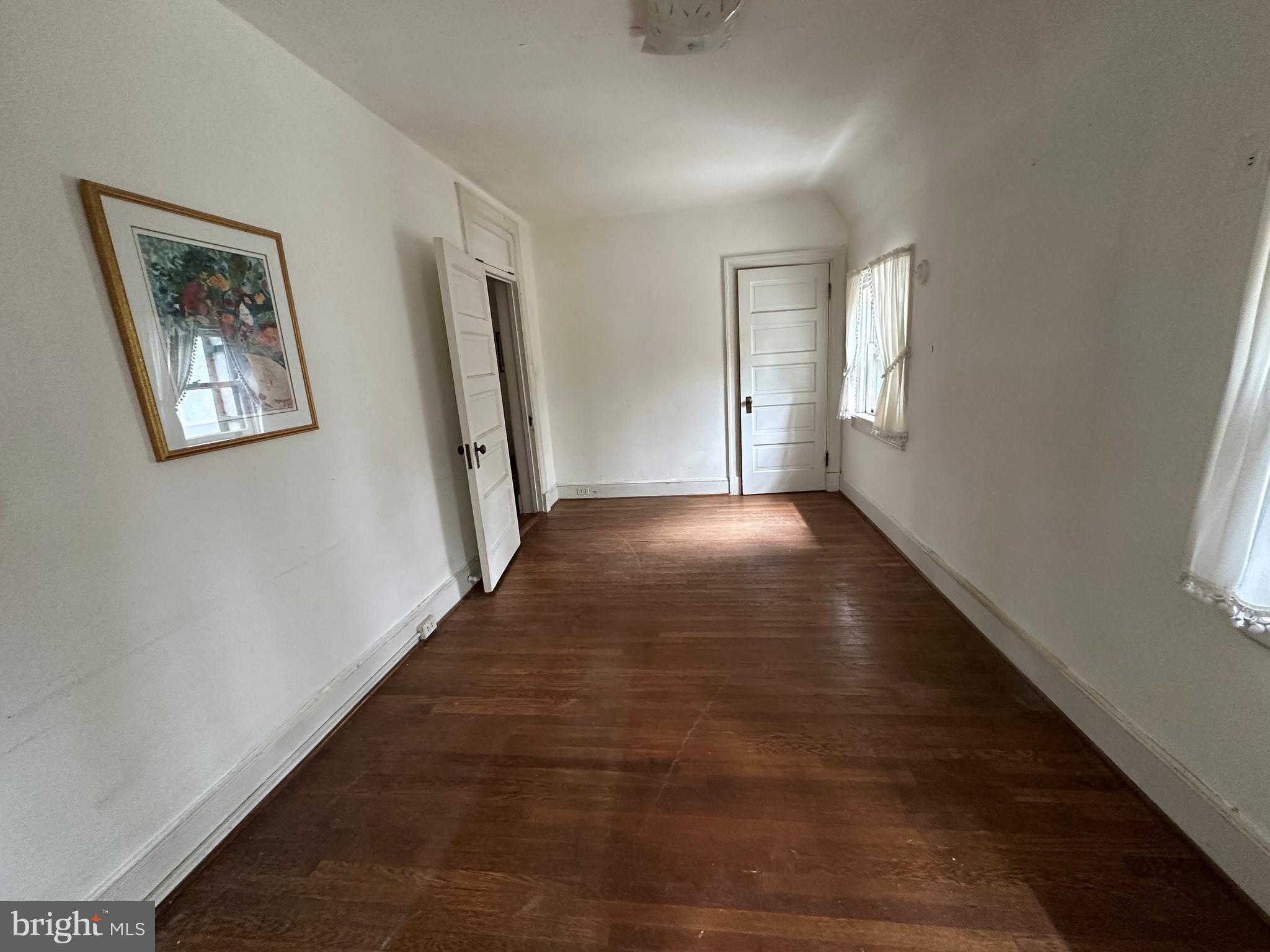 112 Elmhurst Road Baltimore, MD 21210 - Photo 21 of 29 a view of a hallway with front door