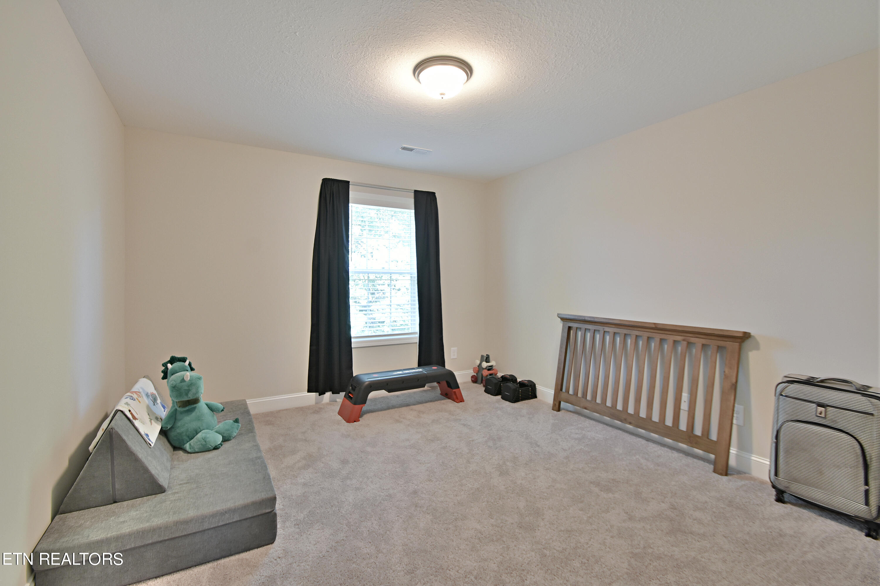 7640 Honey Oaks Road Corryton, TN 37721 - Photo 20 of 33 Second Bedroom
