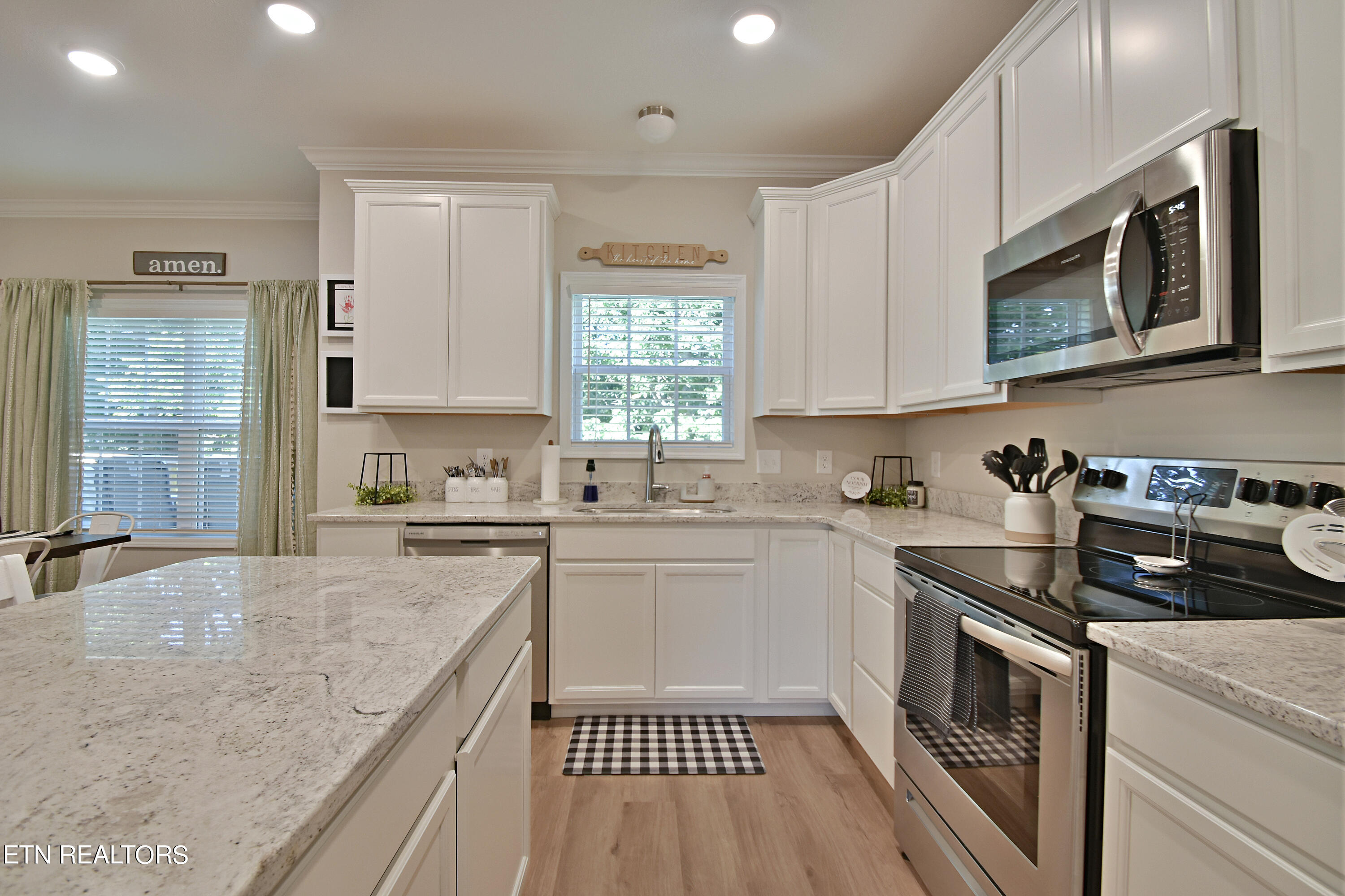 7640 Honey Oaks Road Corryton, TN 37721 - Photo 6 of 33 Granite Countertops