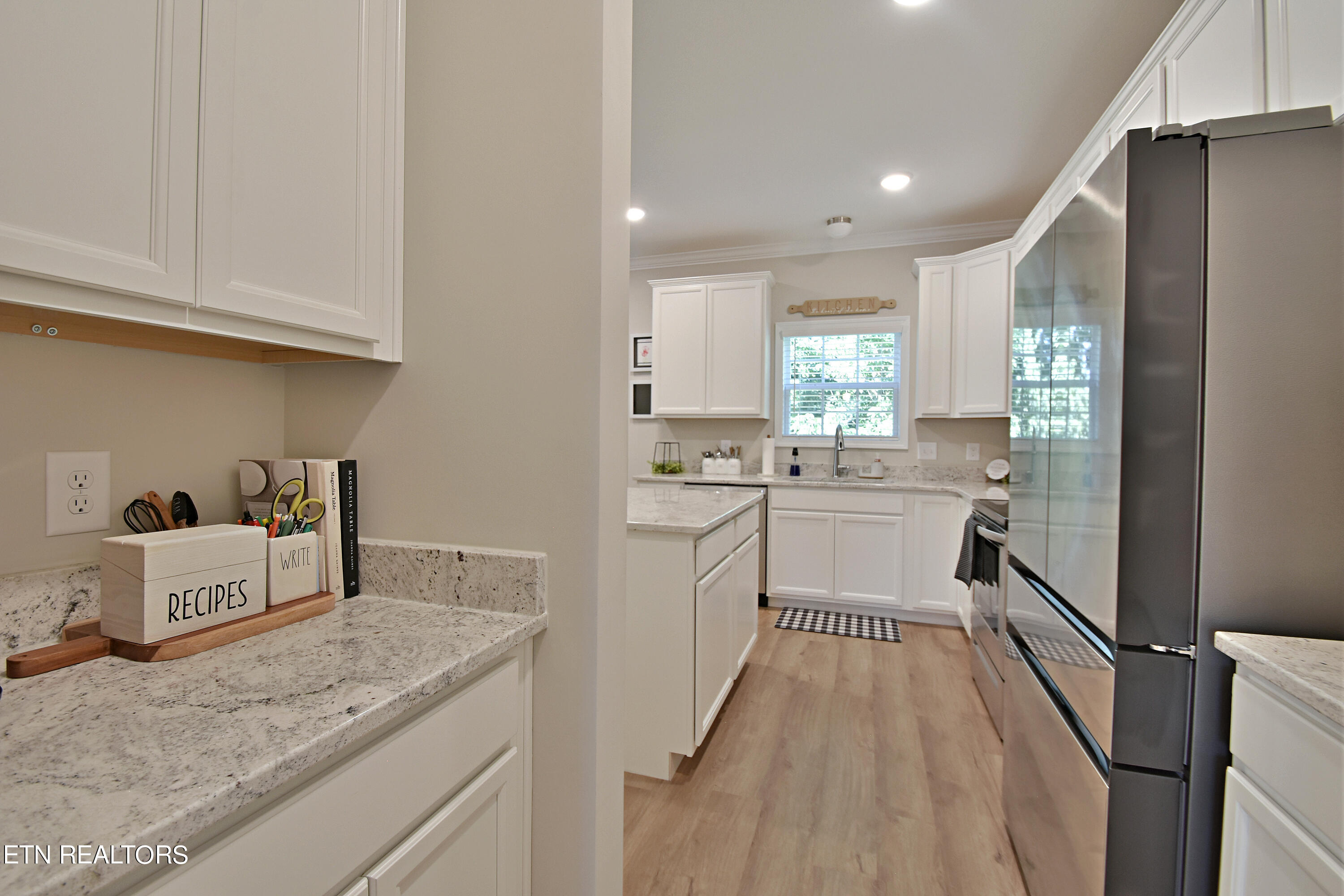 7640 Honey Oaks Road Corryton, TN 37721 - Photo 8 of 33 Lots of Cabinet Space