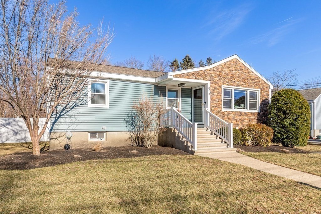 5 Daniel Road Wakefield, MA 01880 - Photo 1 of 21 Gallery Image 1