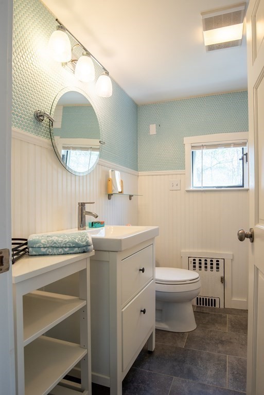14 Avalon Road Stoneham, MA 02180 - Photo 17 of 29 Gallery Image 17