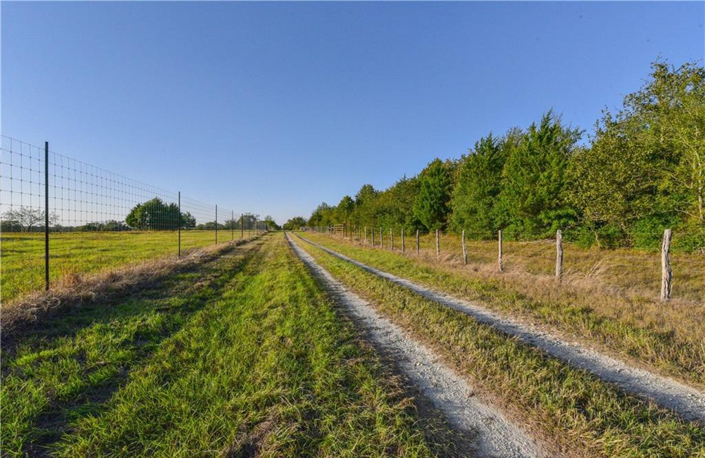 12200 Winn Road Franklin, TX 77856 - Photo 26 of 33