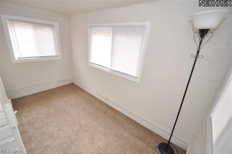 1040 Pennfield Road Cleveland, OH 44121 - Photo 10 of 18